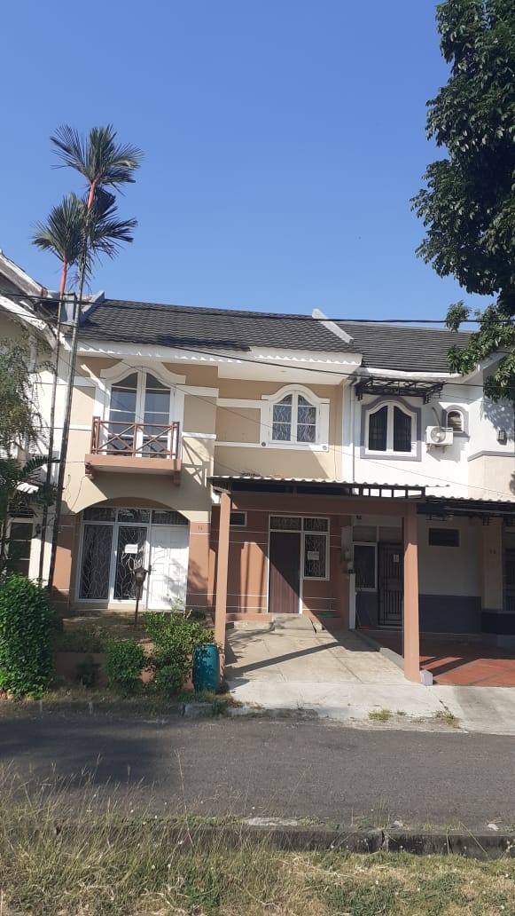Rumah Disewakan di Meadow Green Lippo Cikarang